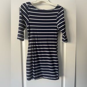 Mini Cindy Contouring striped dress.
